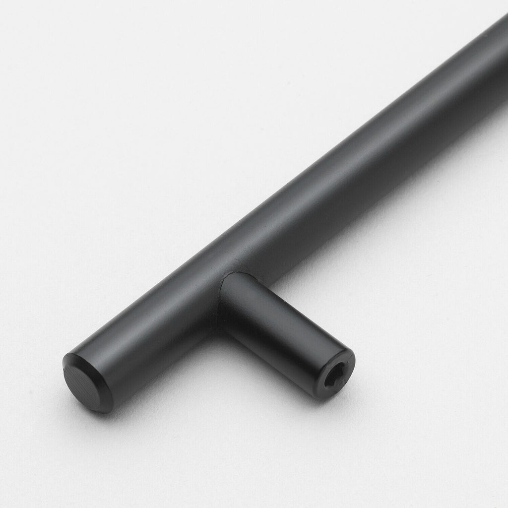  GlideRite 3-3/4" Cent-to-cent Solid Steel Pull Matte Black 5001-96-MB