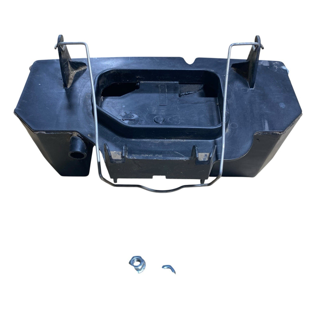 22HP Kohler Courage SV715-0016 OEM air cleaner base