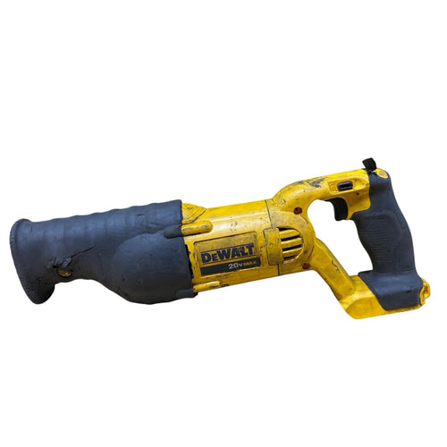 DEWALT DCS380B 20V Reciprocating Saw (Tool Only) PARTS OR REPAIR - WORKS