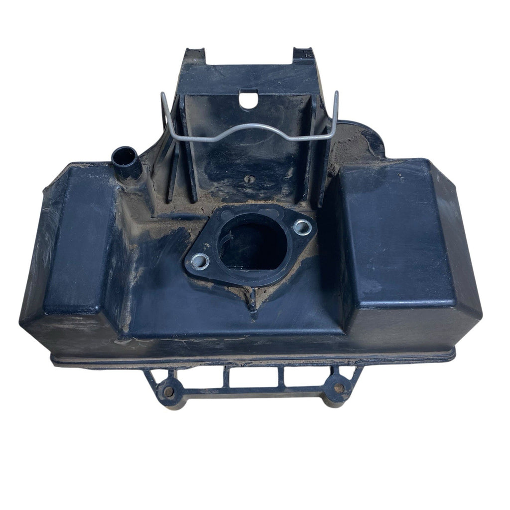 22HP Kohler Courage SV715-0016 OEM air cleaner base