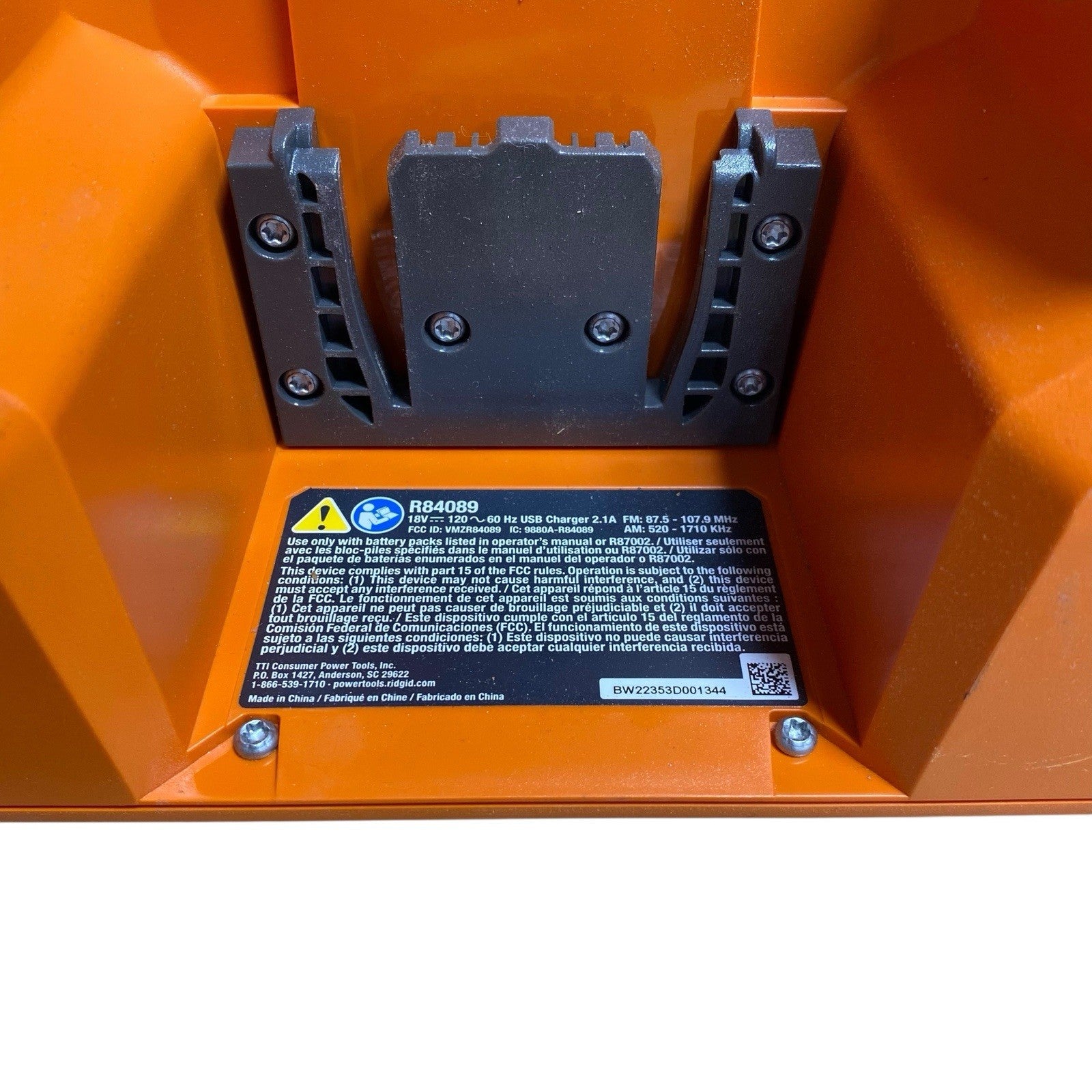 RIDGID R84089 18V Hybrid Jobsite Radio with Bluetooth (NO AC/DC ADAPTOR)