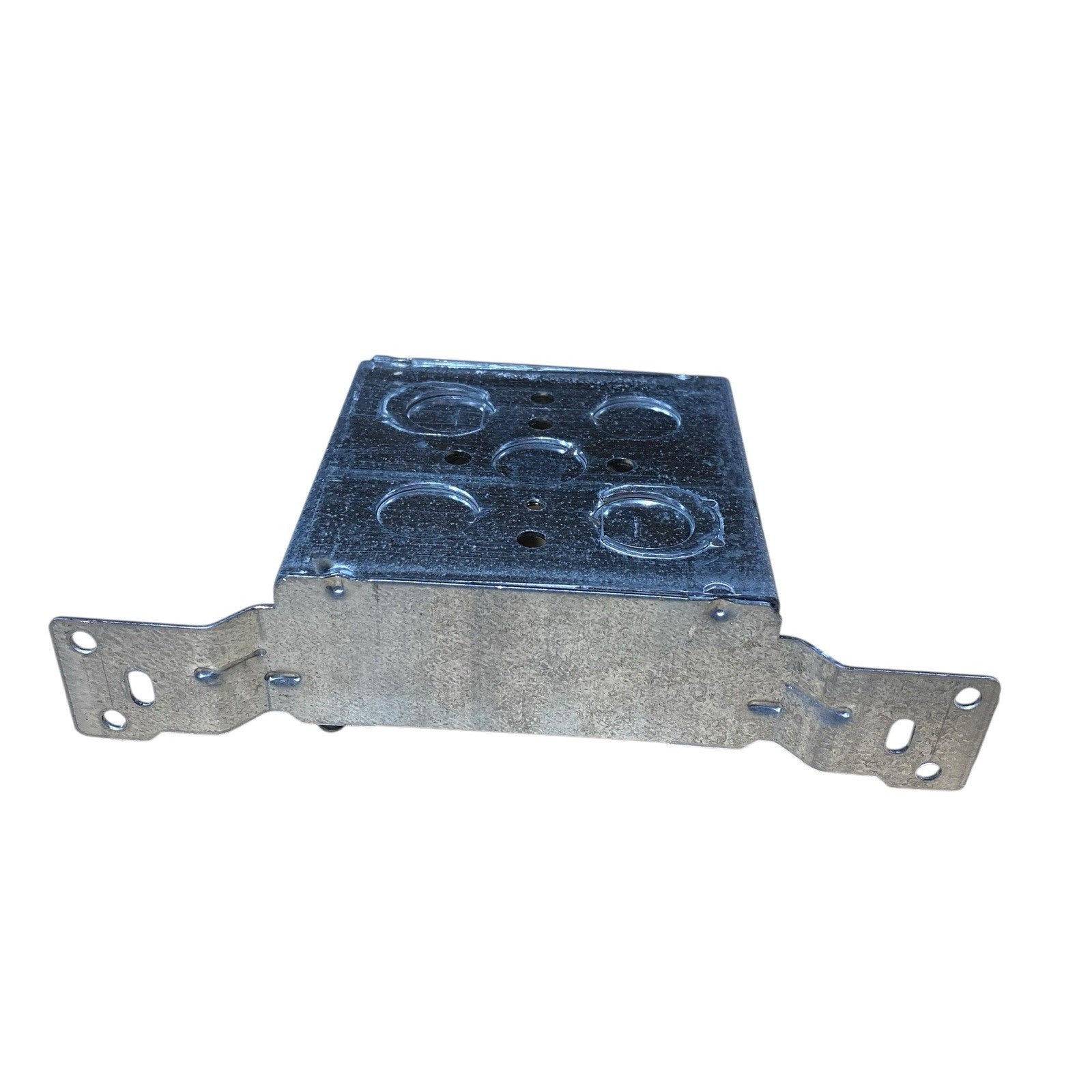 Steel City 52151 CV 1/2 3/4 Bracket Mounted Flush Conduit Box, 4in Sq x 1-1/2 in